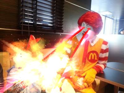 ロリコンの巣窟(すくつ)を爆破するドナルド